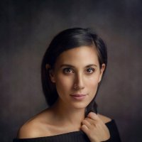 Maya Henselek