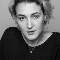 Eszter Ambrozi
